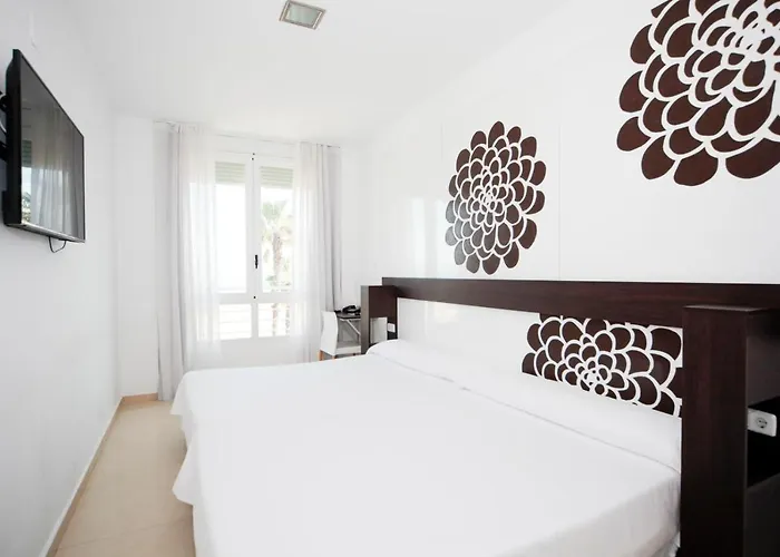 Отель Sol Playa Валенсия