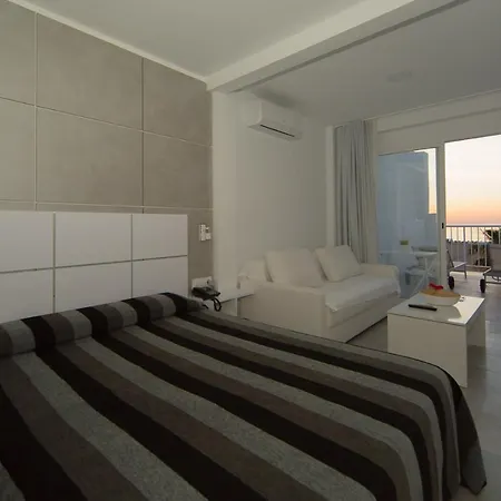 Sol Playa Ξενοδοχείο 2*